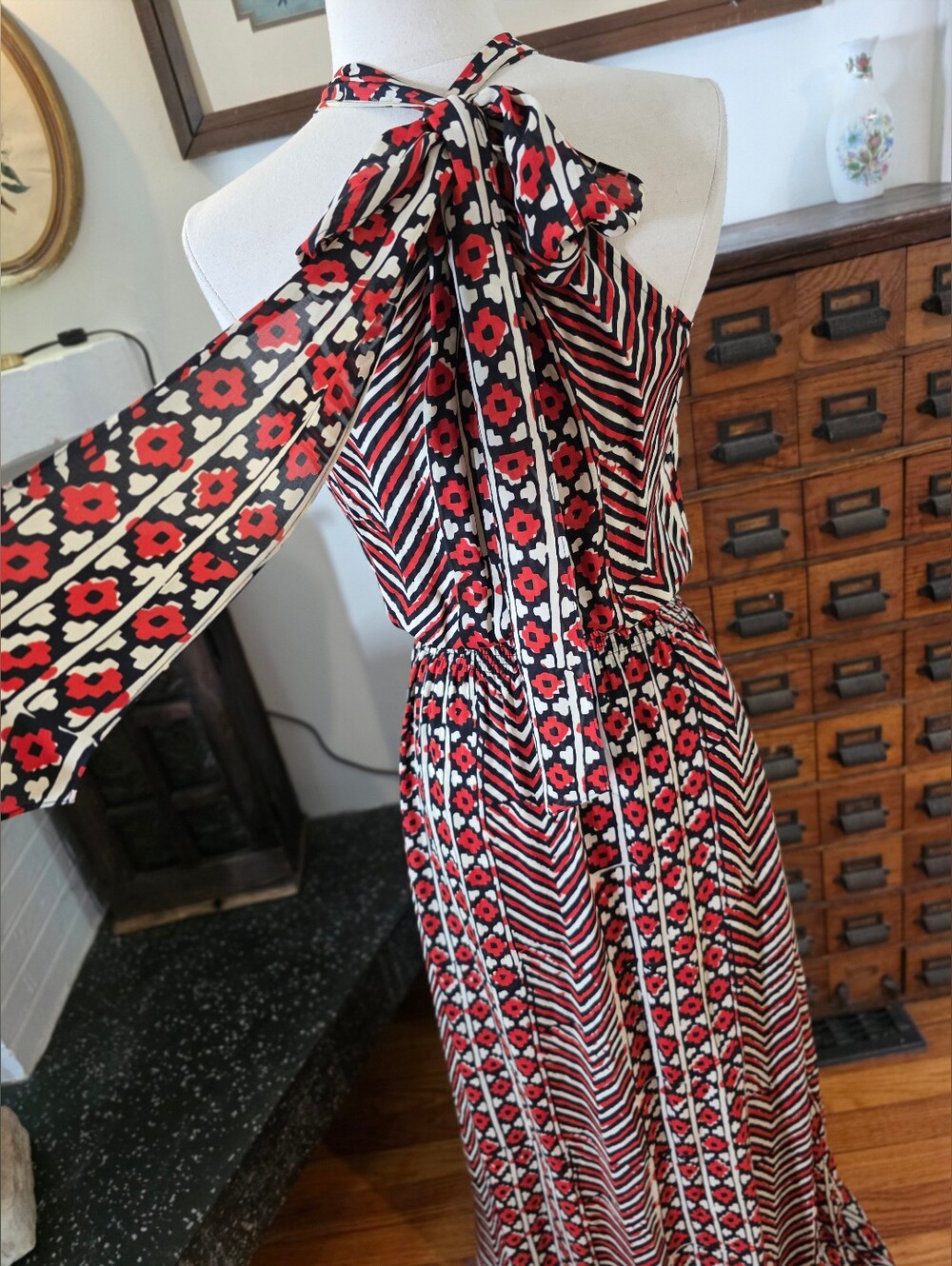 Parker 100% Silk Patterned Red And White Maxi Halter Dress Size Small - Picture 10 of 14